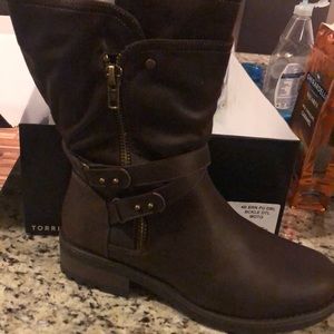 Faux leather short boots